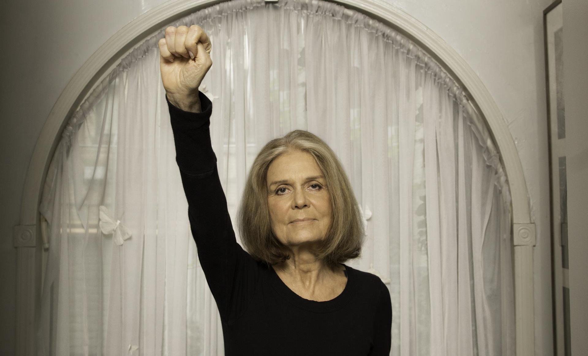 Gloria Steinem fist raised