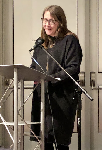 Gillian Cummings reads