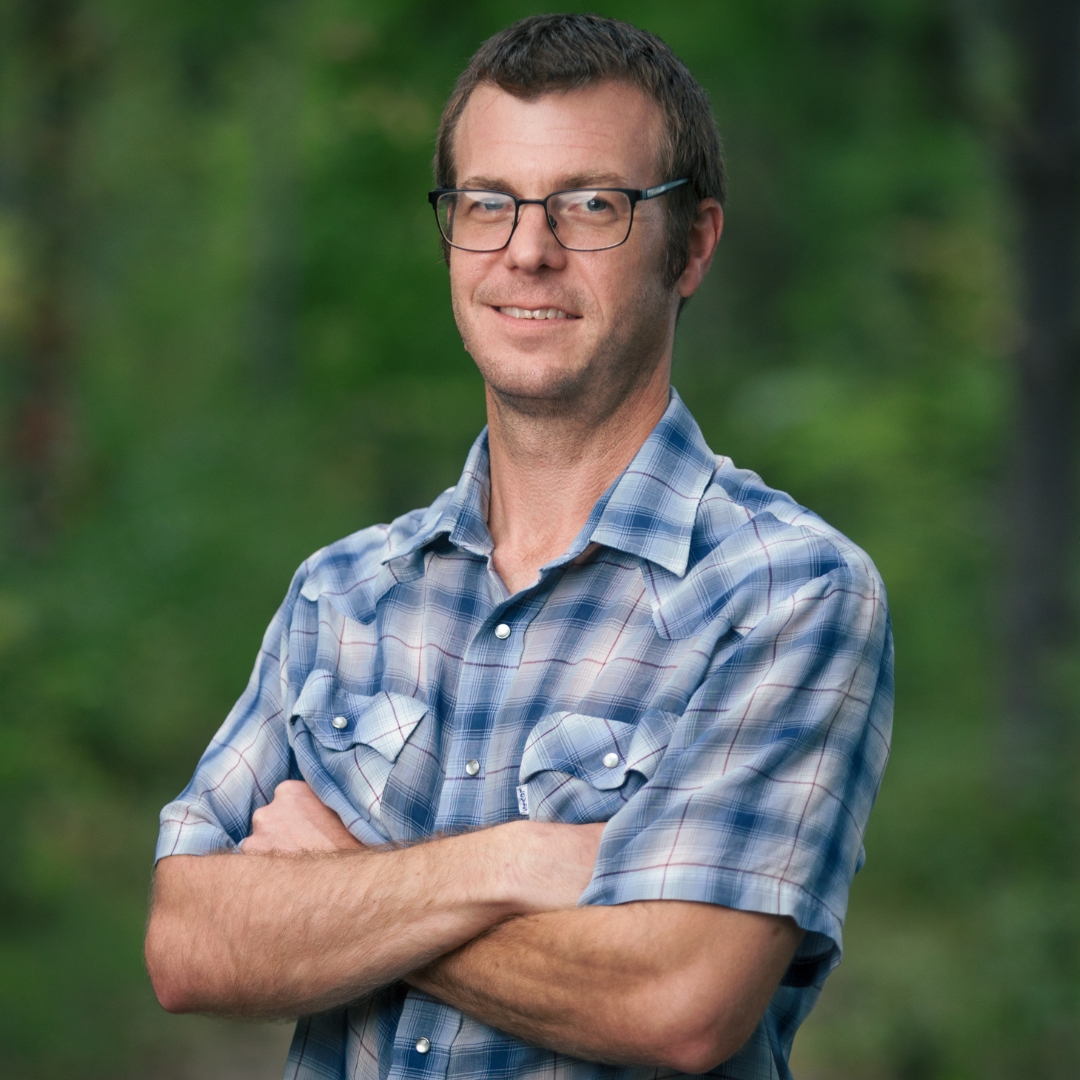 Headshot of Marc Dickinson